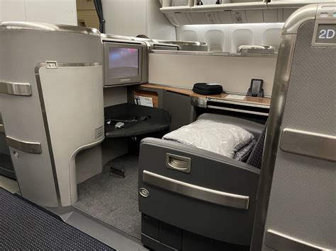 american 777-300er business class